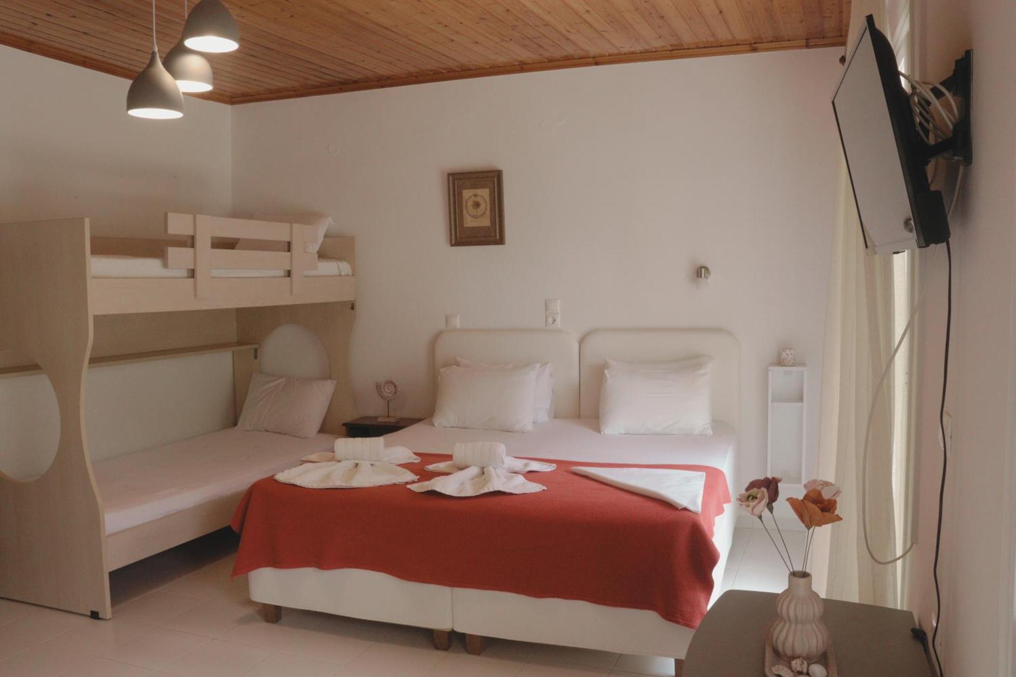 Kondilw Rooms Kalamítsi Exterior foto